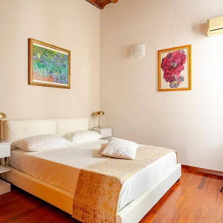 Two Bedrooms Verdi Comfortable Apartament