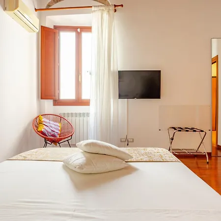 Two Bedrooms Verdi Comfortable Apartament