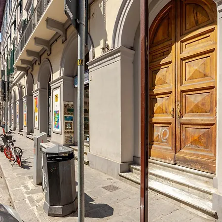 Two Bedrooms Verdi Comfortable Apartament
